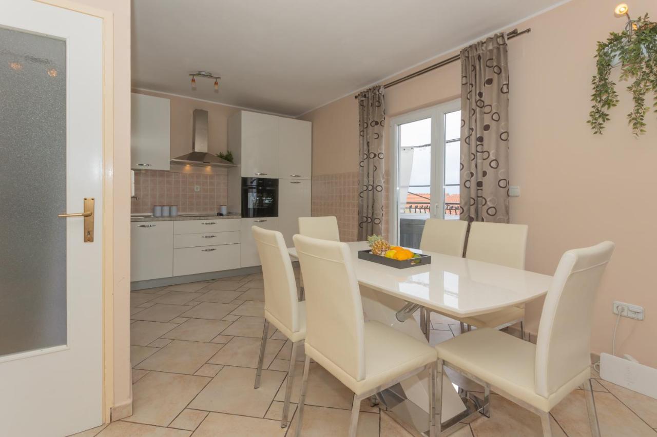 Apartment Mozart Шибеник Екстер'єр фото