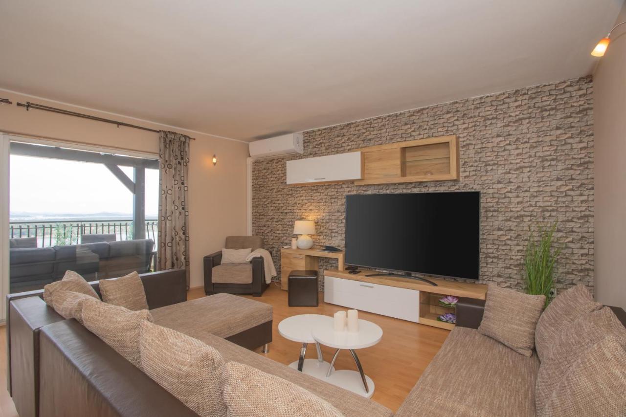 Apartment Mozart Шибеник Екстер'єр фото